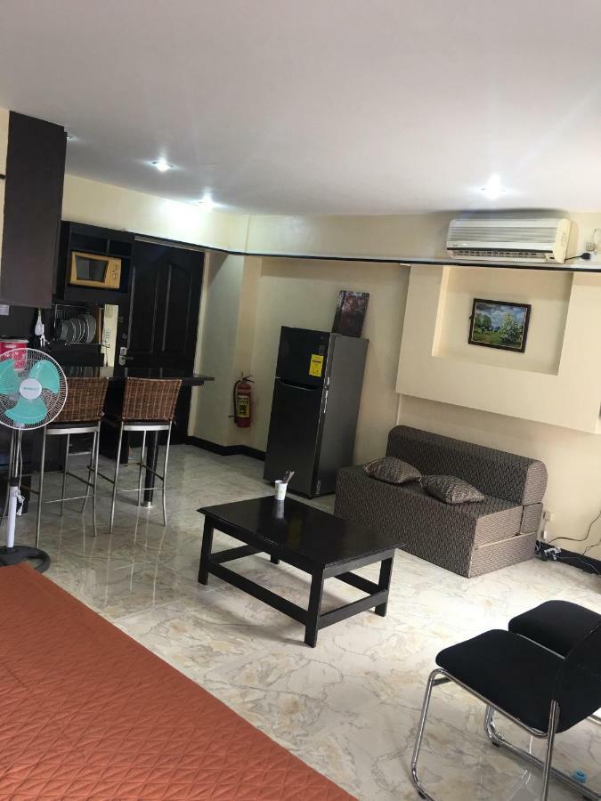 Cosy Studio @Kiener Hills Near Airport Appartamento Mactan Esterno foto